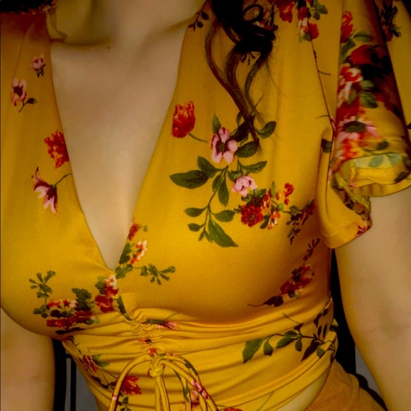 floral spring shirt - Picture 3 of 4